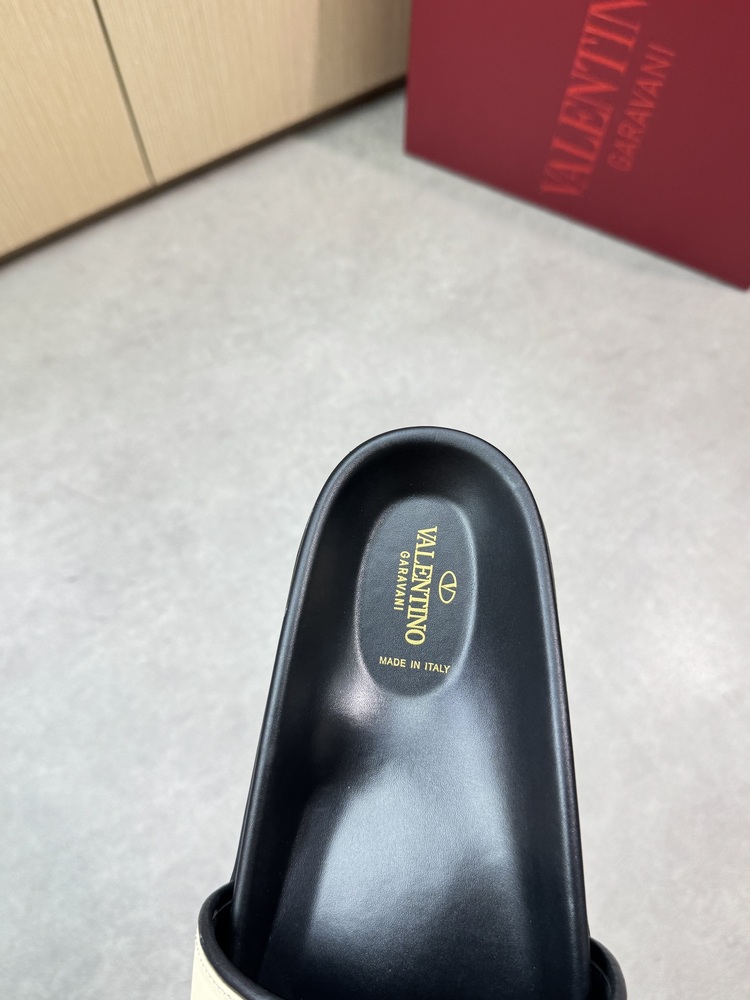 Valentino 38/46