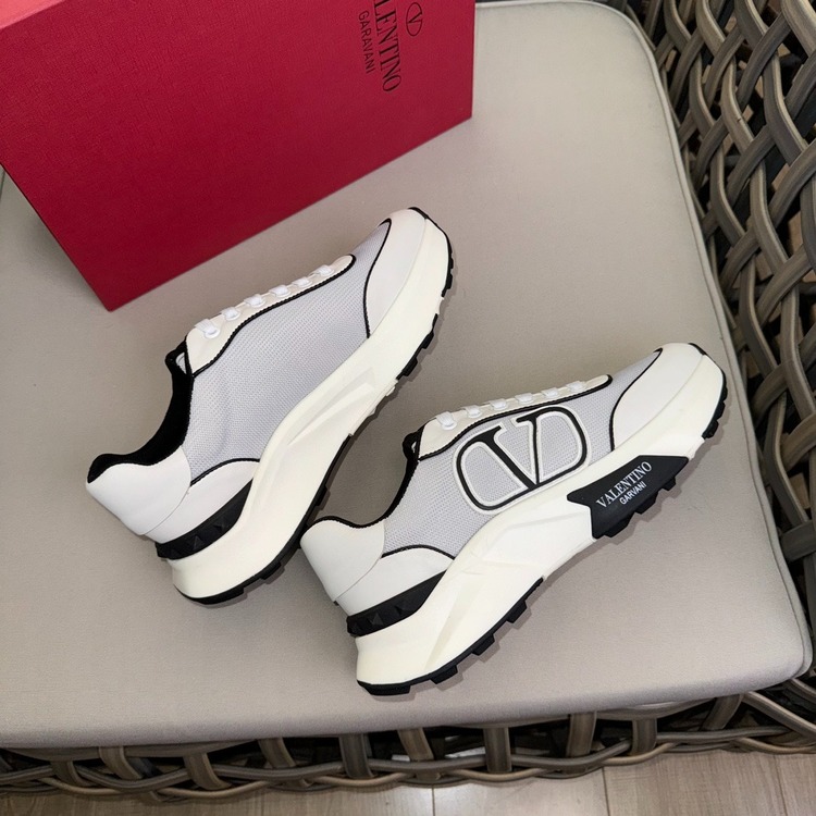 Valentino 39-45