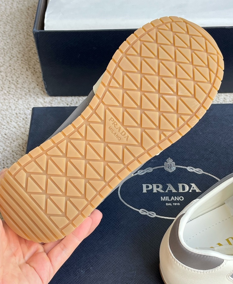 Prada 39/45
