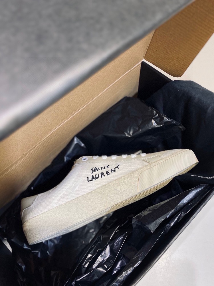 Saint Laurent 35-45
