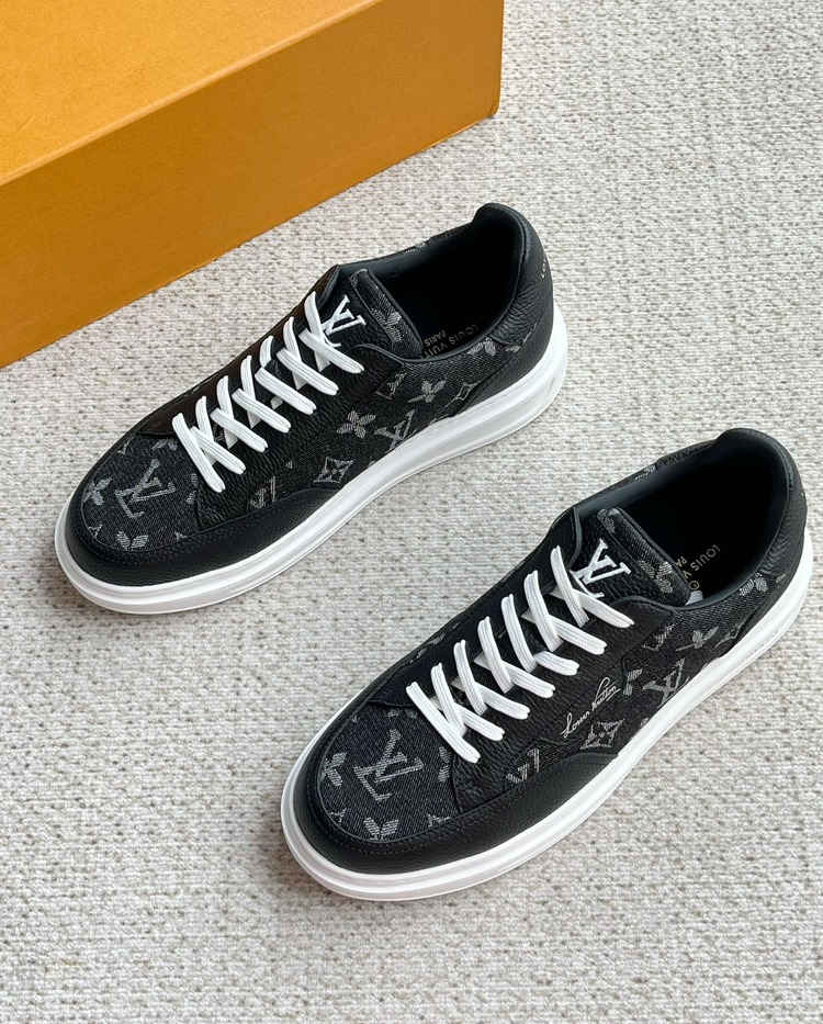 Louis Vuitton 39/44