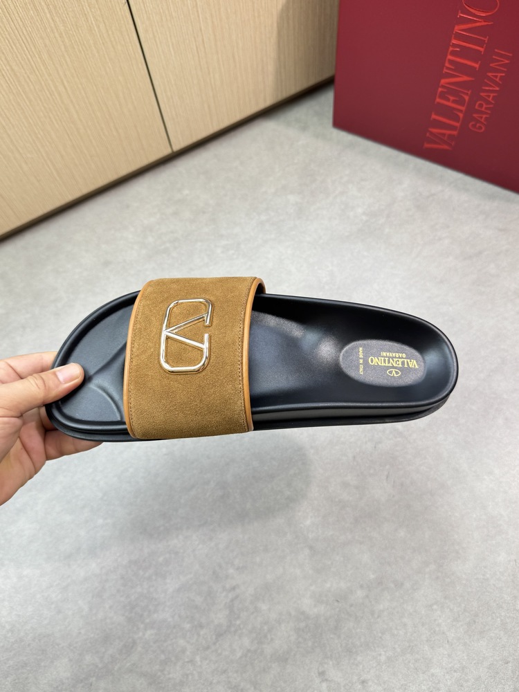 Valentino 38/46