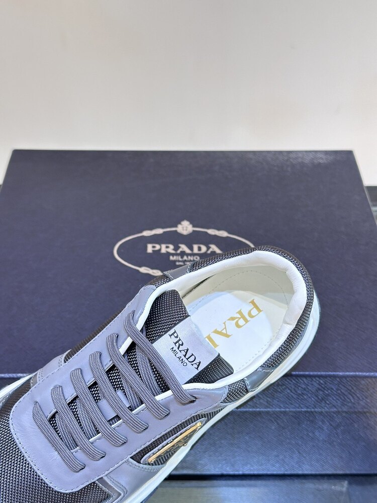 Prada 39-44
