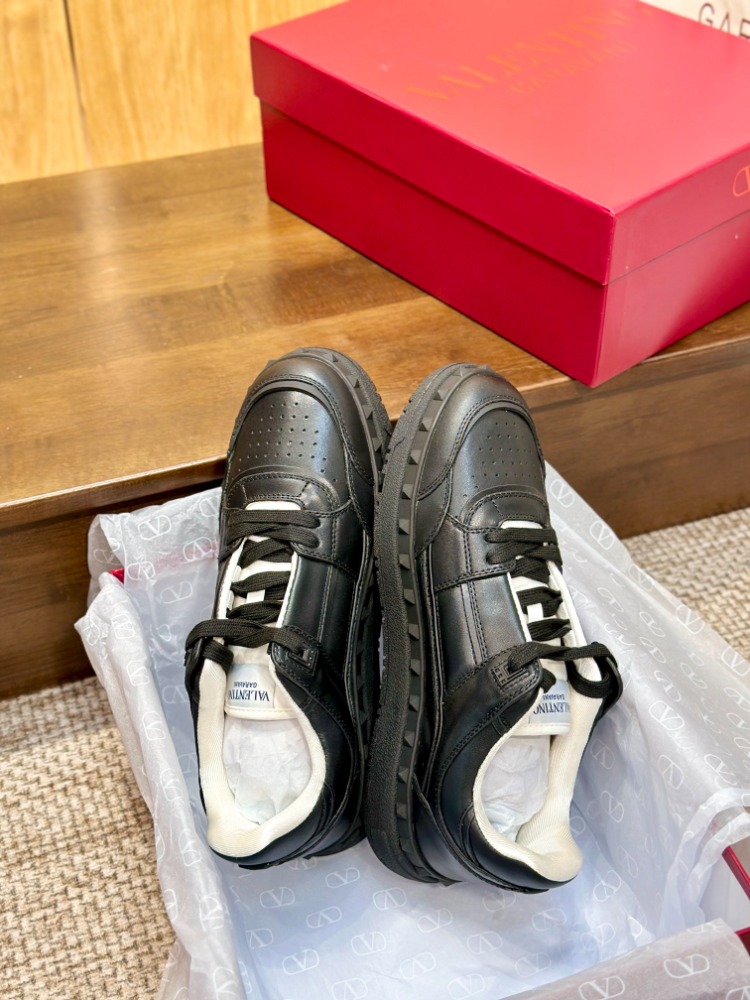 Valentino Garavani Freedots Sneakers 35-45