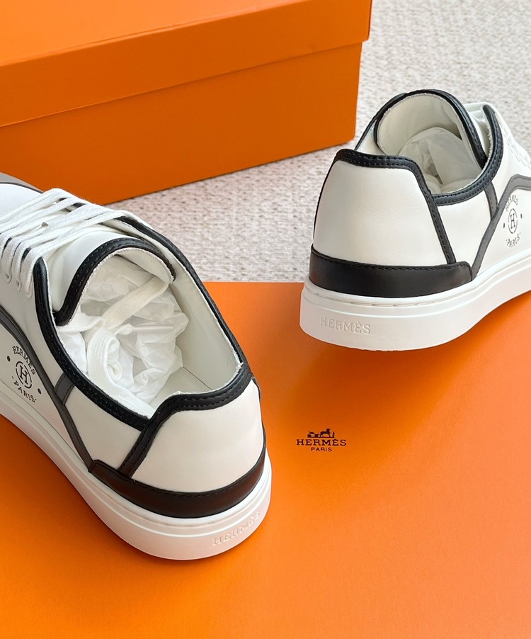 Hermes 39/44