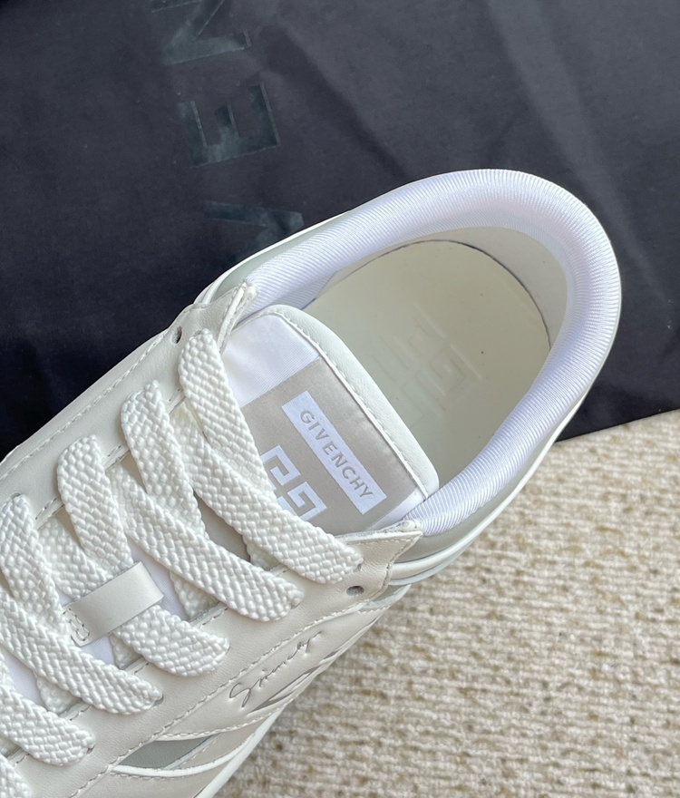 Givenchy 38/45