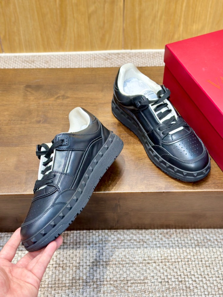 Valentino Garavani Freedots Sneakers 35-45