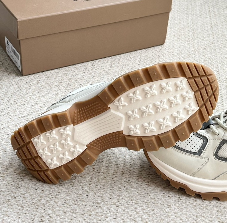 Burberry 39*46