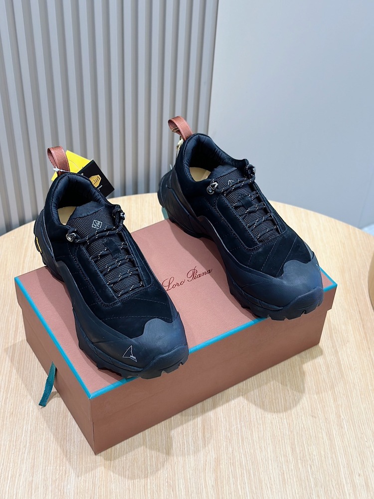 Loro Piana 38-45