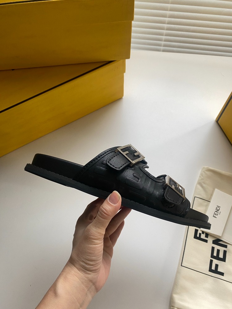Fendi Feel Sandals Fabric Brown 39-46