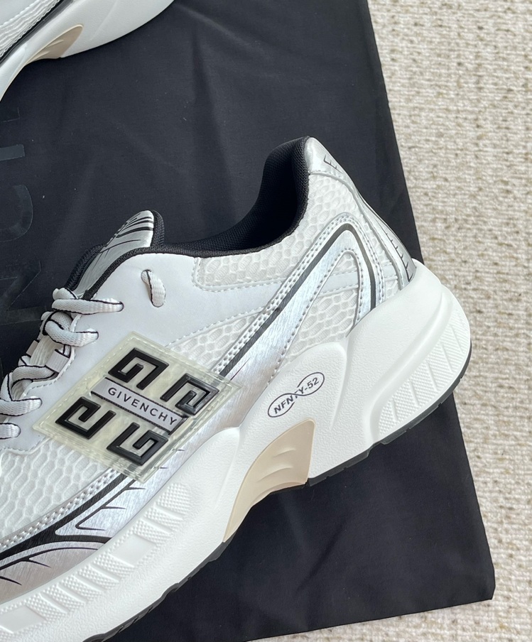 Givenchy 38/45