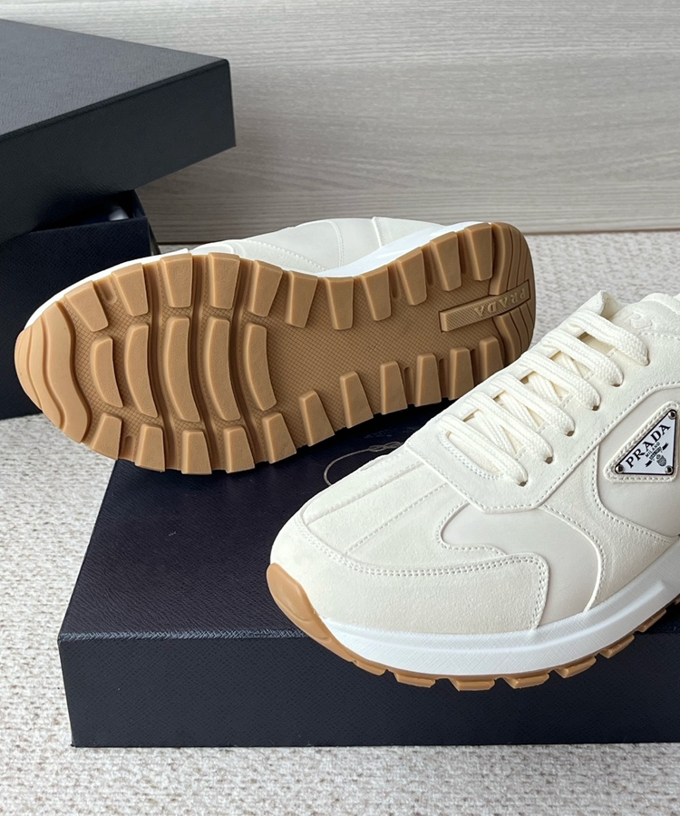 Prada 39-45