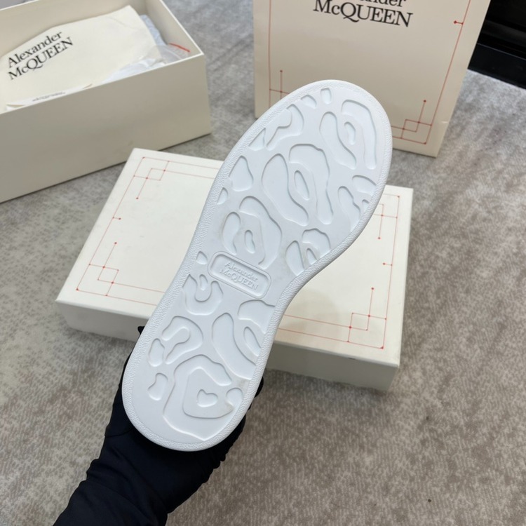 Alexander McQueen 38-47