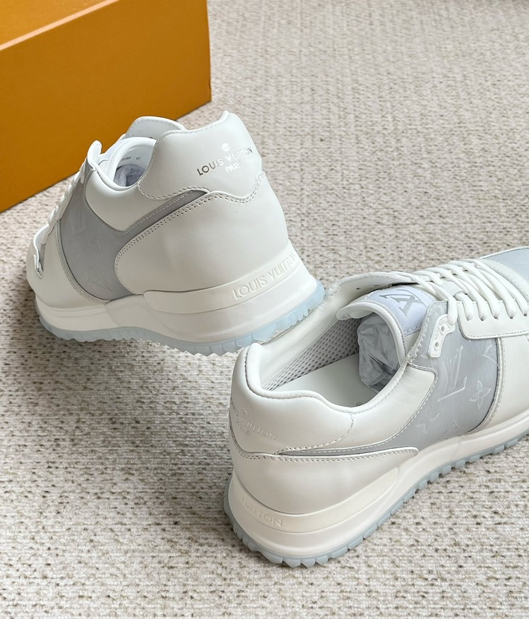 Louis Vuitton 39/44