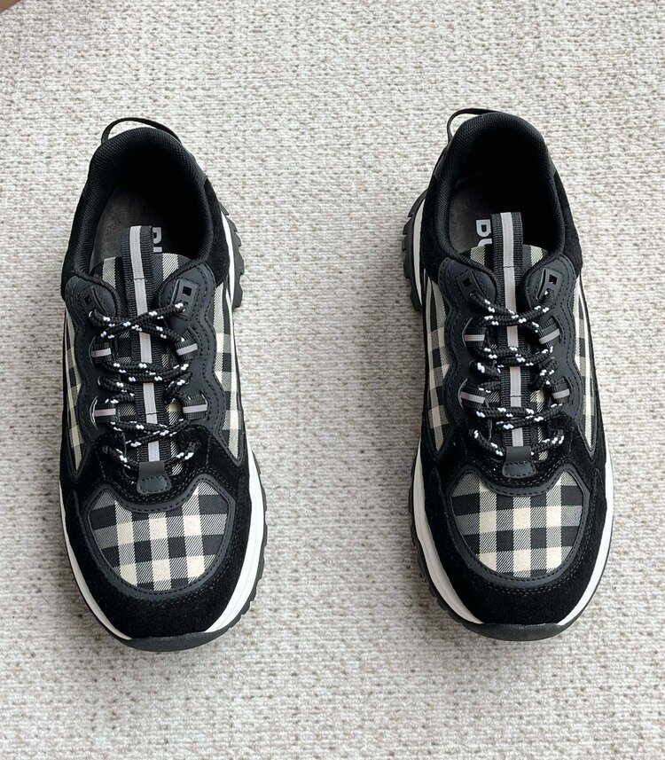 Burberry 39-44