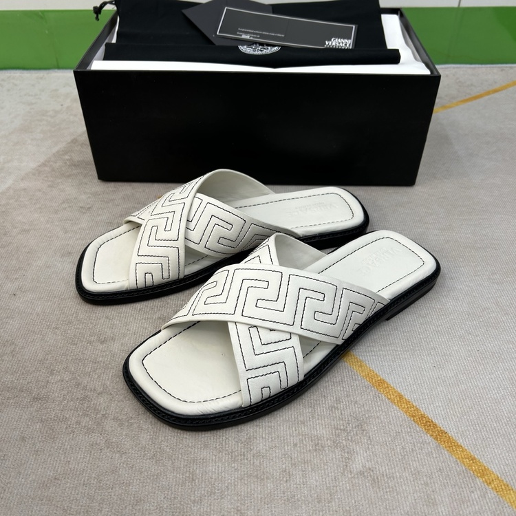 Versace 39-45