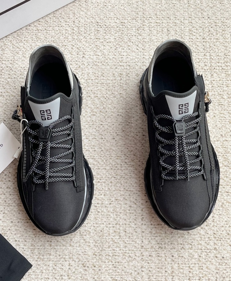Givenchy 39/45