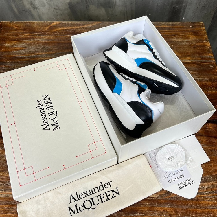 Alexander McQueen 35/45
