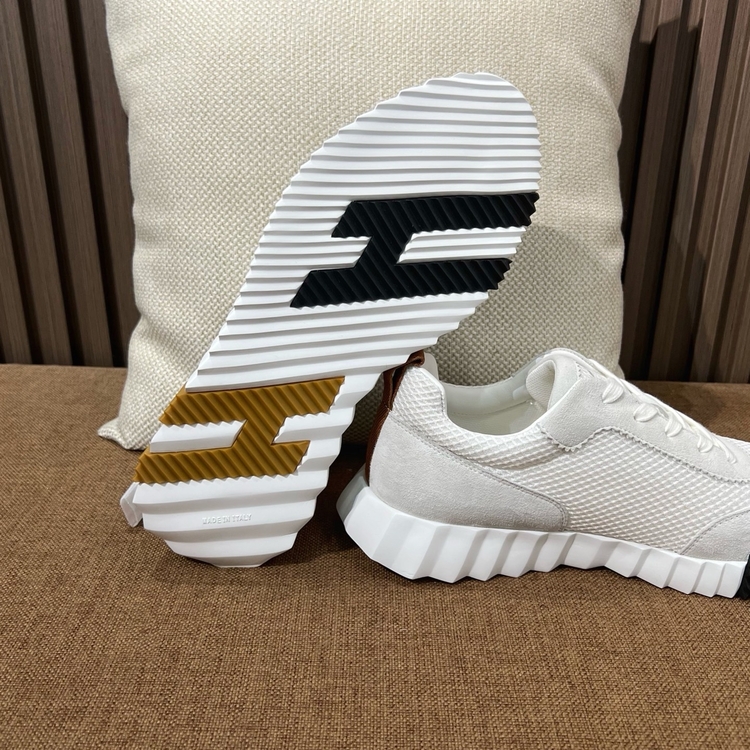 Hermes 39-45