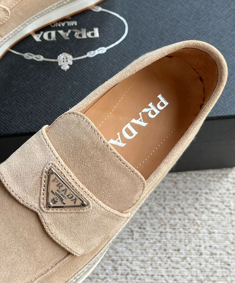 Prada 39/45