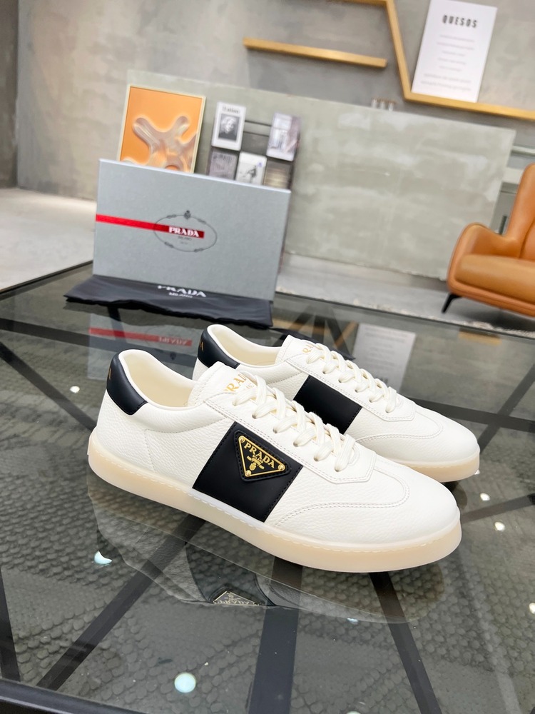 Prada 39/44