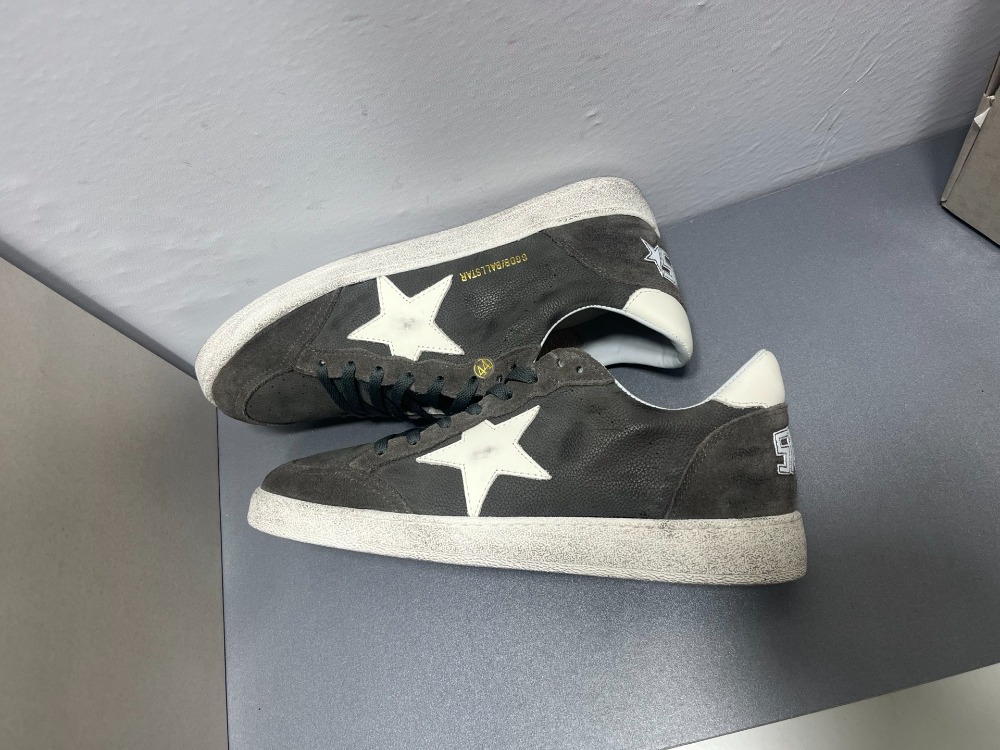 Golden Goose Leather low-top sneakers 35-47