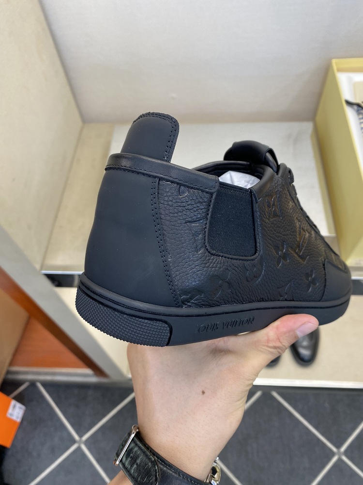 Louis Vuitton 39/45
