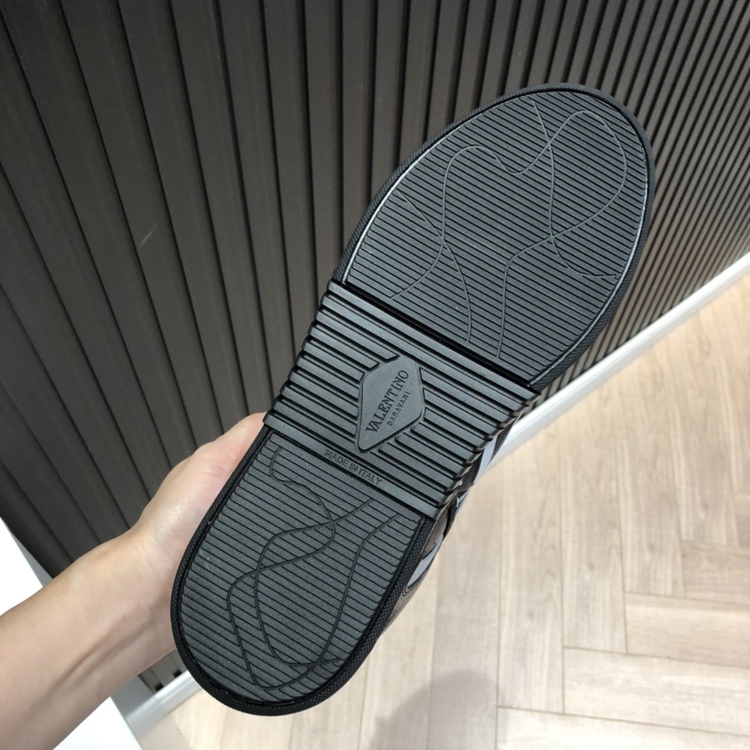 Valentino 39-45