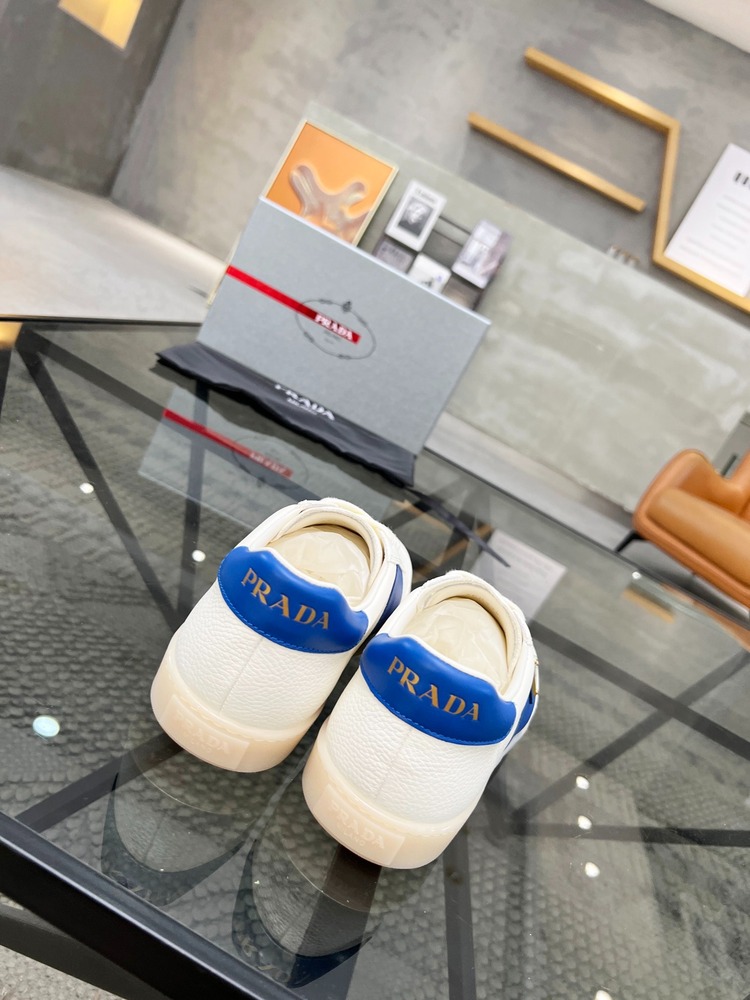 Prada 39/44