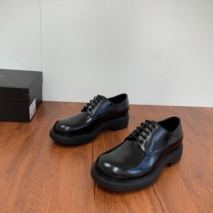 Prada 38/44
