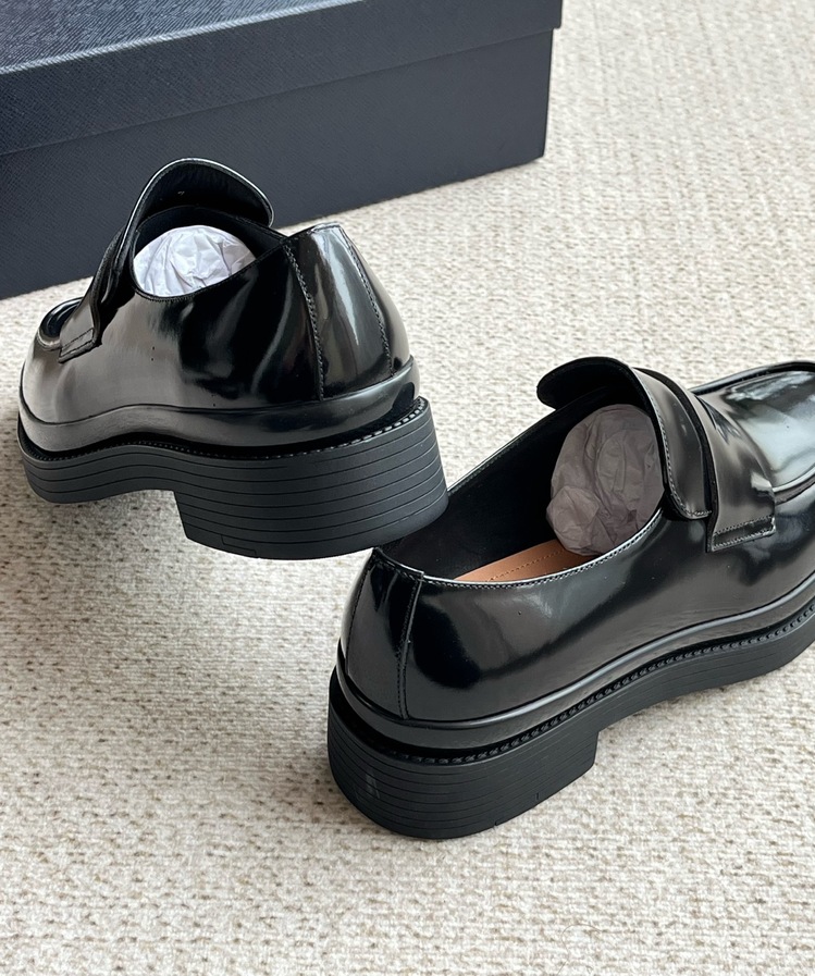 Prada 39/45