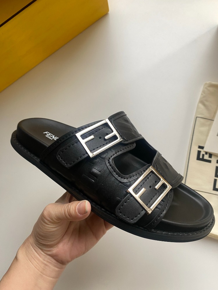 Fendi Feel Sandals Fabric Brown 39-46