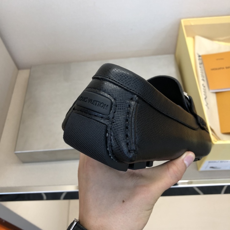 Louis Vuitton 39/45