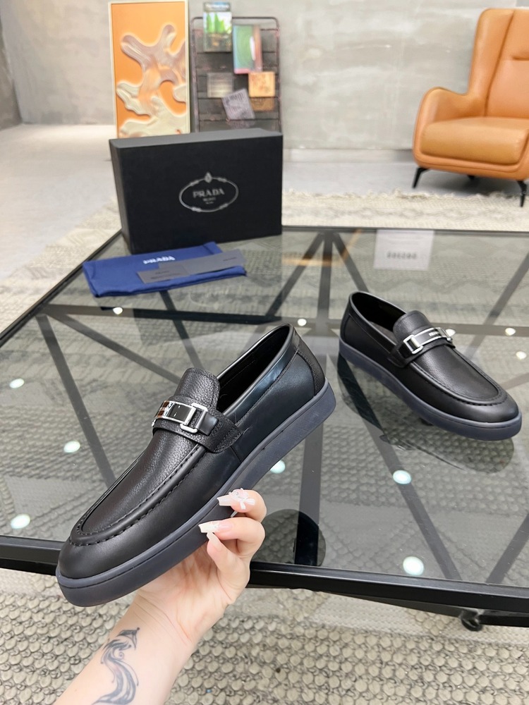 Prada 39/44