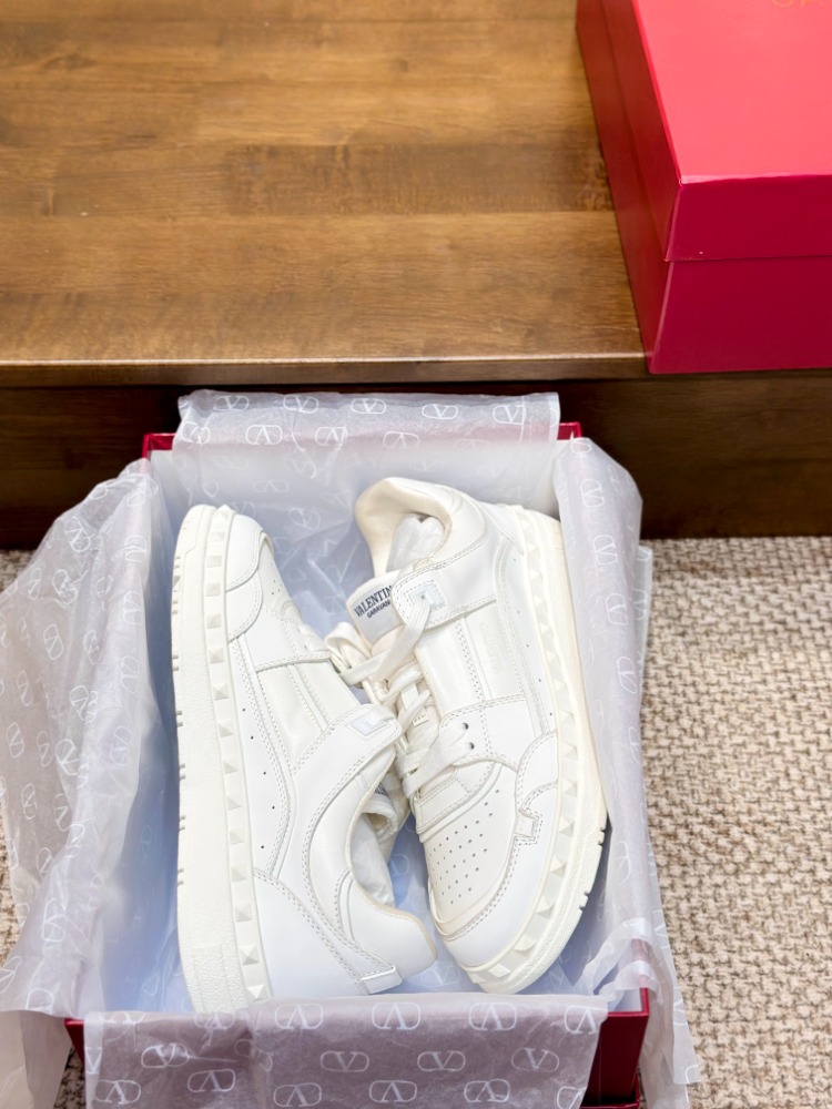Valentino Garavani Freedots Sneakers 35-45