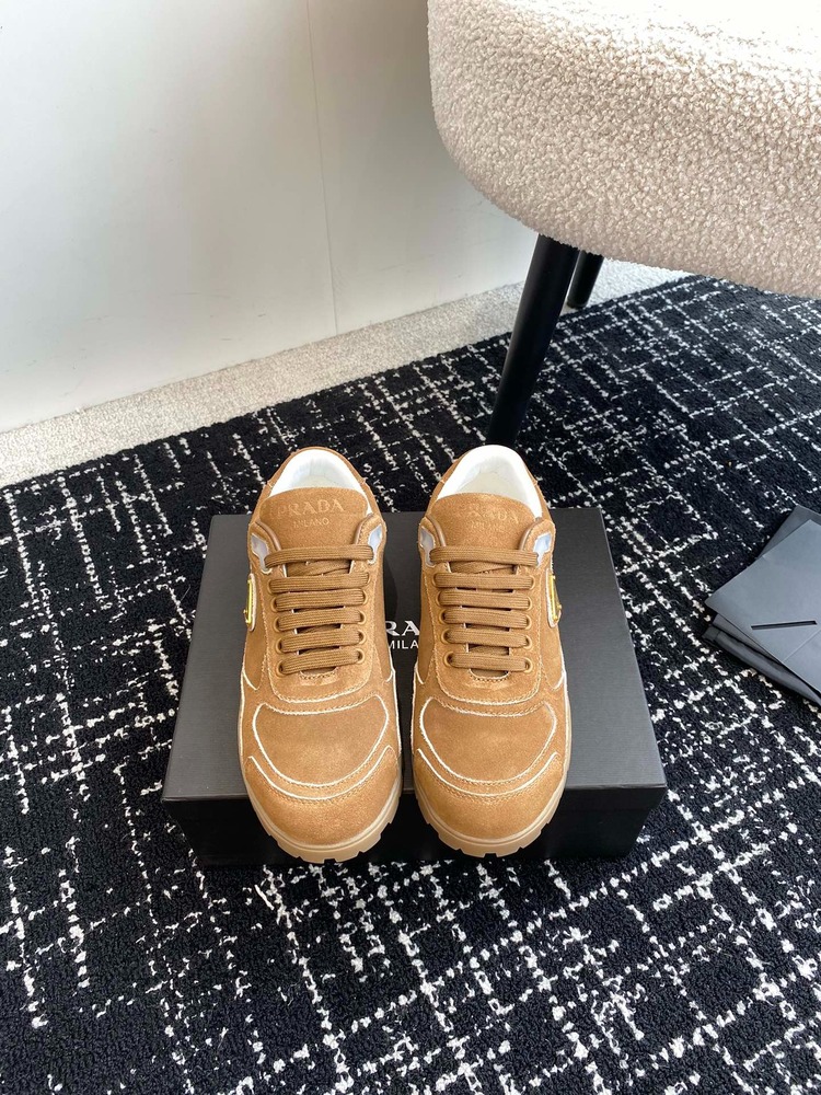 Prada 35/44