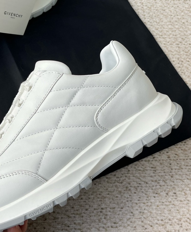 Givenchy Trainers sneakers in shiny padded leather 39-45