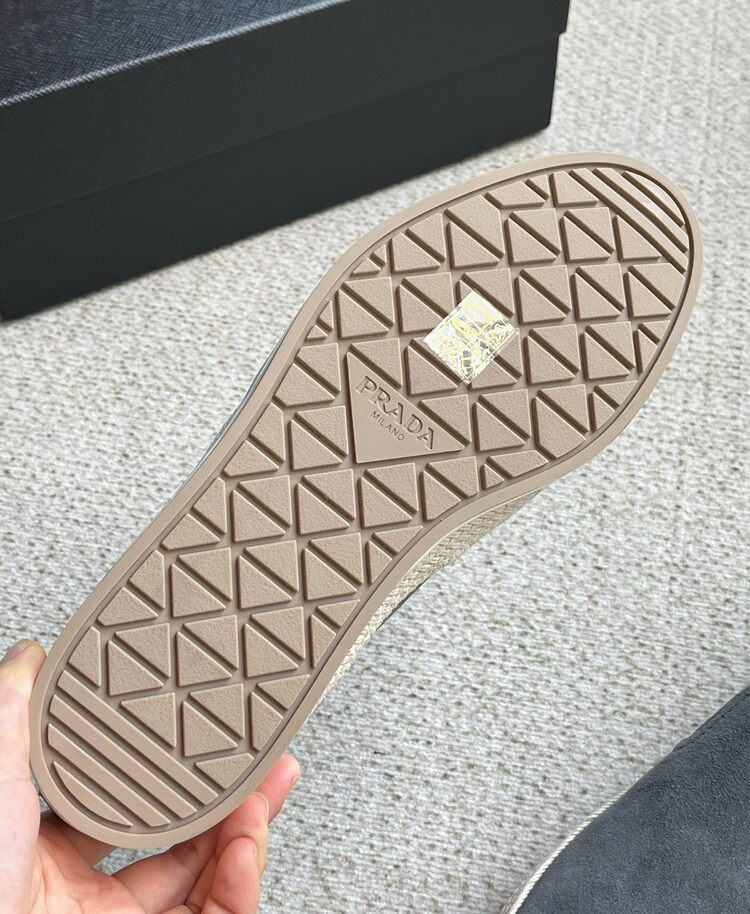 Prada 39/45