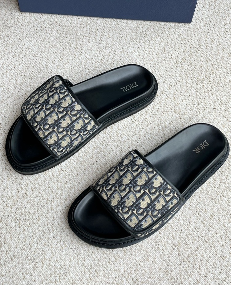 Aqua Sandal Beige and Black Oblique Jacquard 38-45
