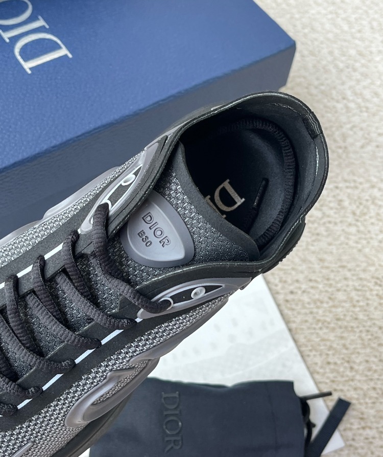 B30 Countdown Tech Sneaker Black Semi-Transparent 39-45