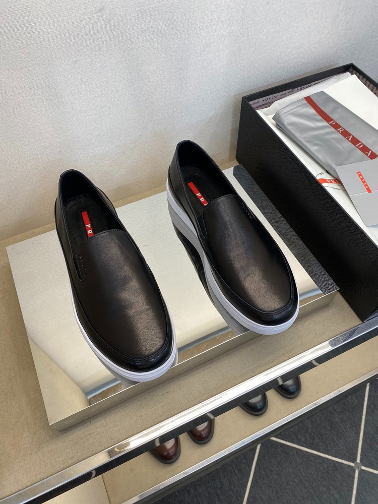 Prada 39/44