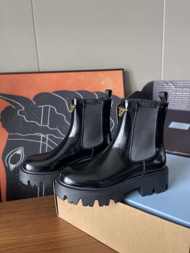 Prada 39-45