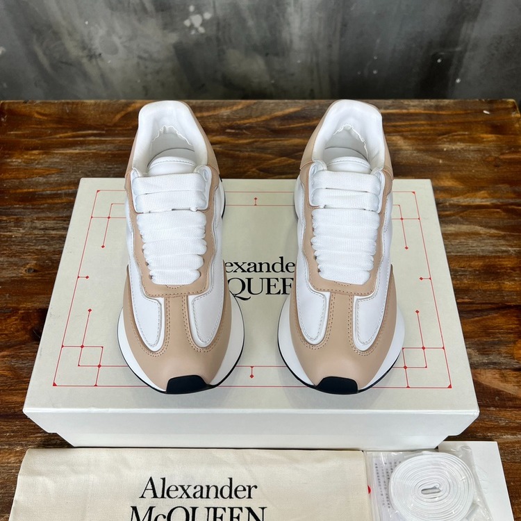 Alexander McQueen 35/45