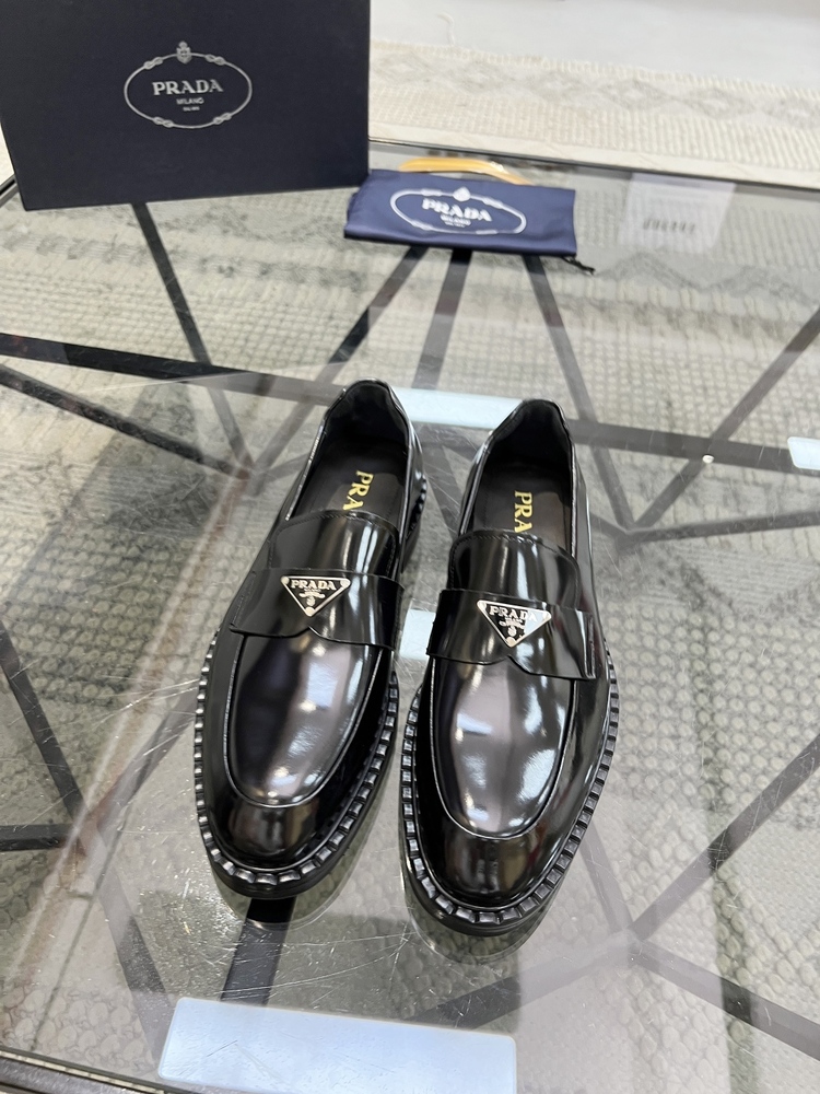 Prada 39/45