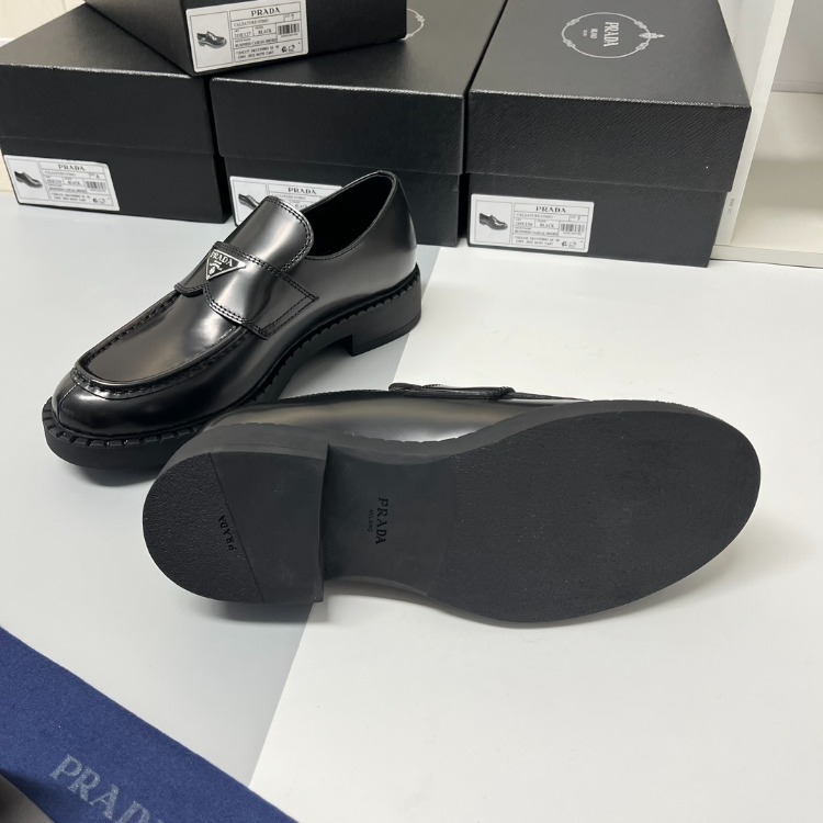 Prada Chocolate Fırçalanmış Deri Makosen Siyah 38-45