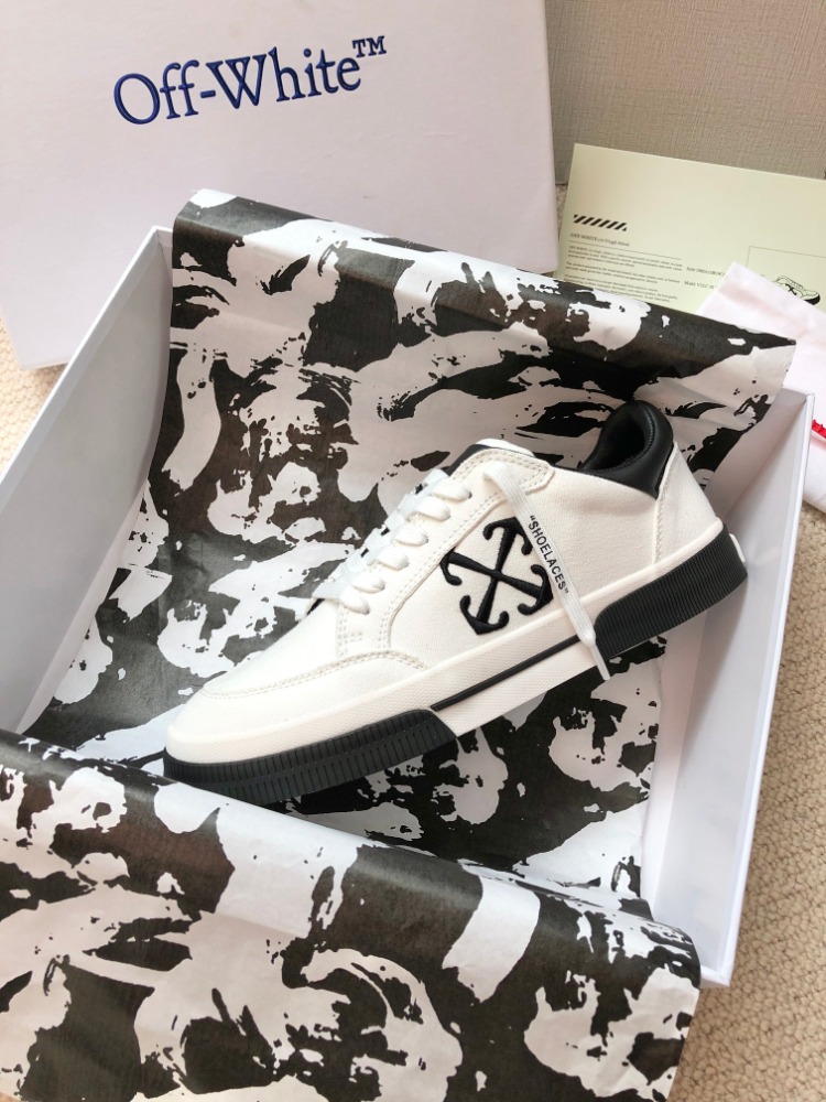 Off-White c/o Virgil Abloh White & Black New Low Vulcanized 35-45