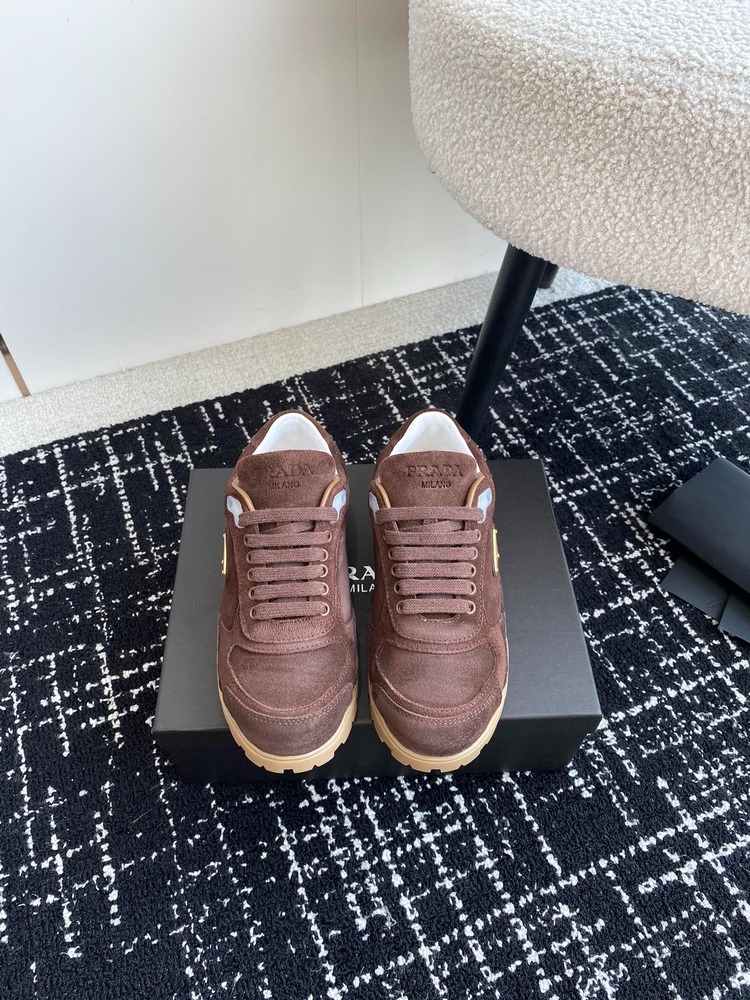 Prada 35/44