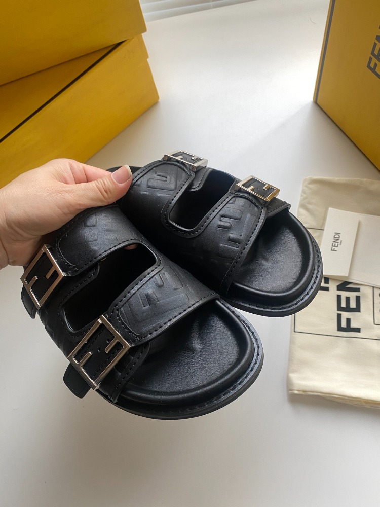 Fendi Feel Sandals Fabric Brown 39-46