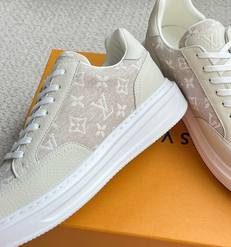 Louis Vuitton 35/44