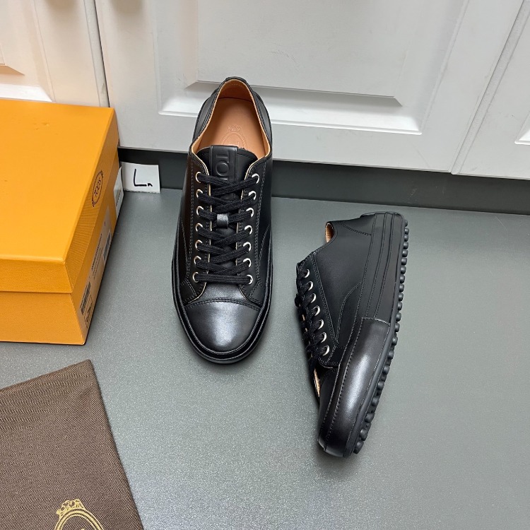 Tod's BLACK Sneakers in Leather 38-45